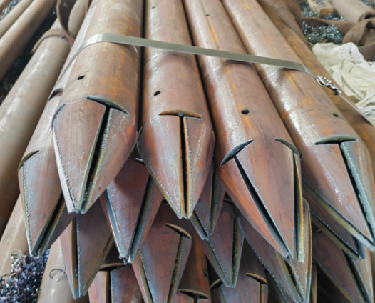 遵义注浆钢花管管棚管隧道预埋管42/48/50/89